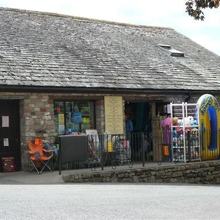 Дом отдыха Barton Lodge, *