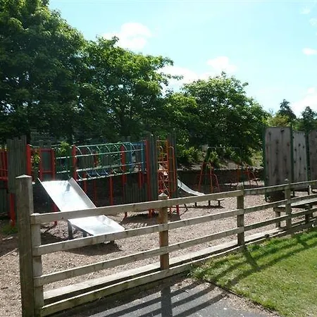 Barton Lodge, * Пули-Бридж